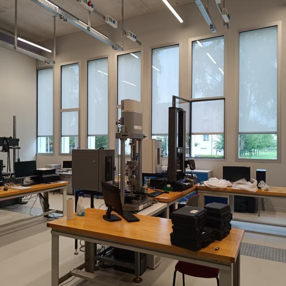 Moyens experimentaux